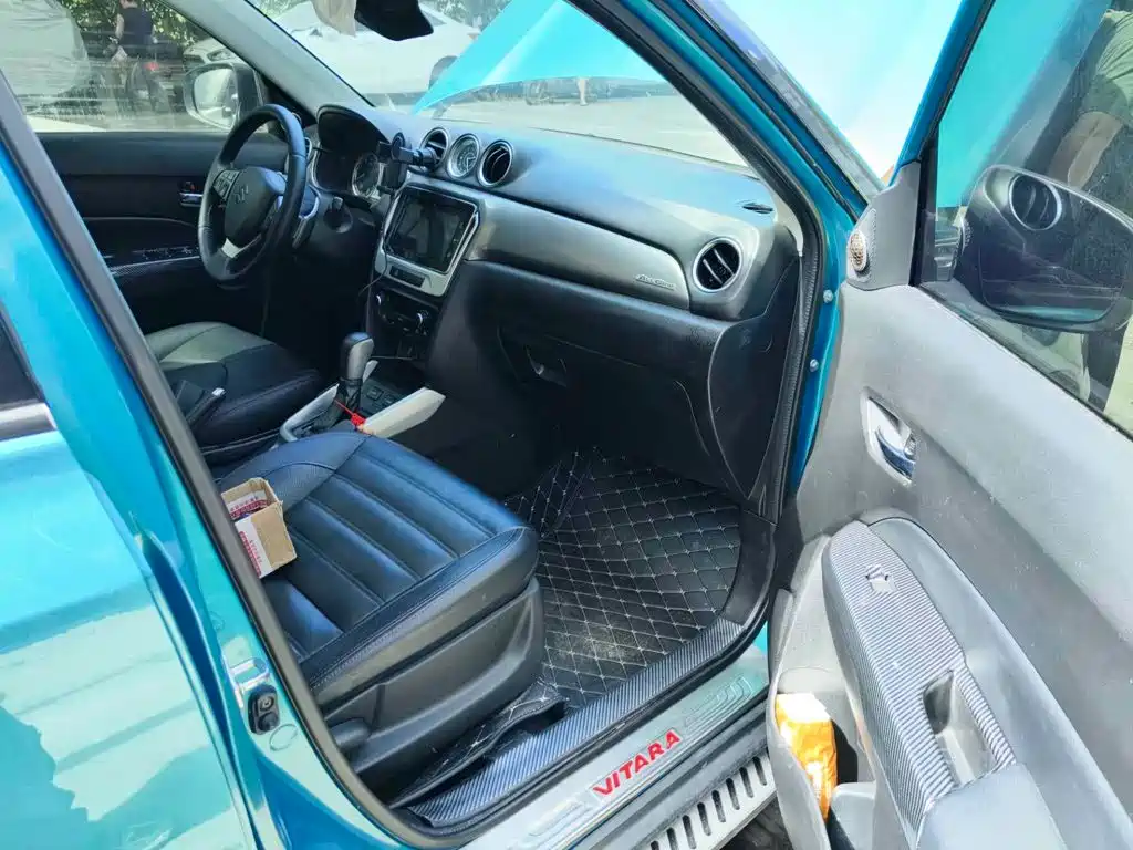 Фото 11 - Suzuki Vitara