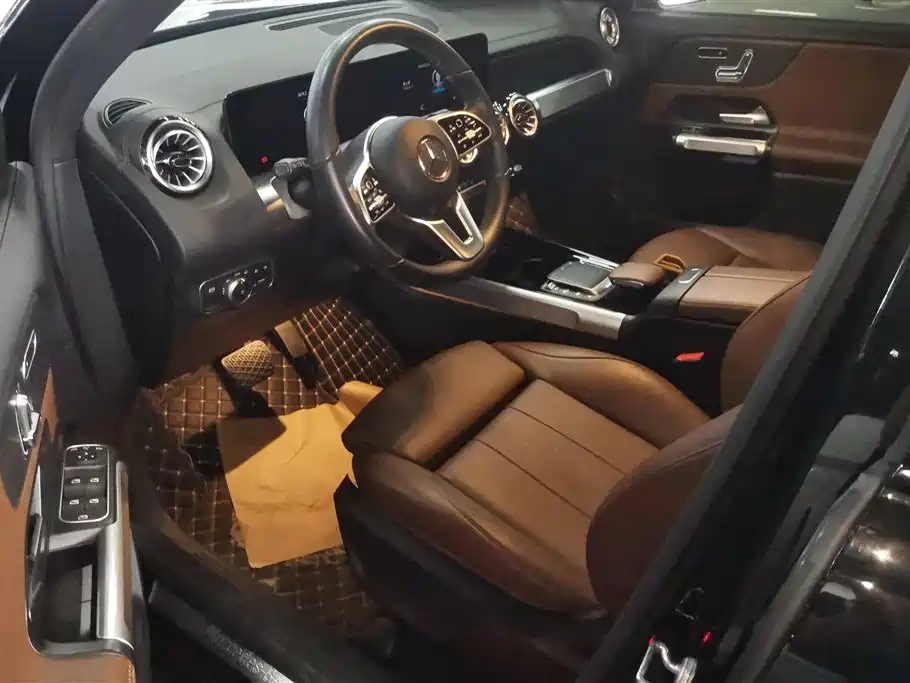 Mercedes-Benz GLB 2022 GLB 220 4MATIC фото 9