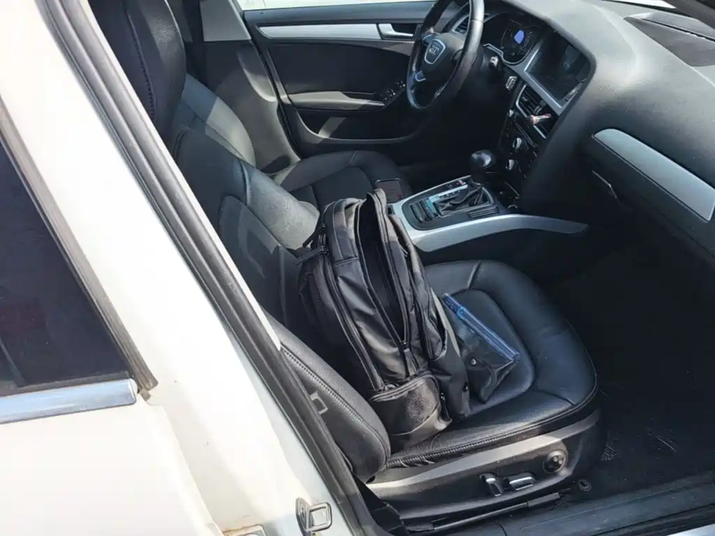 Photo 25 - Audi A4L