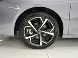 Фото 6 - Roewe i5