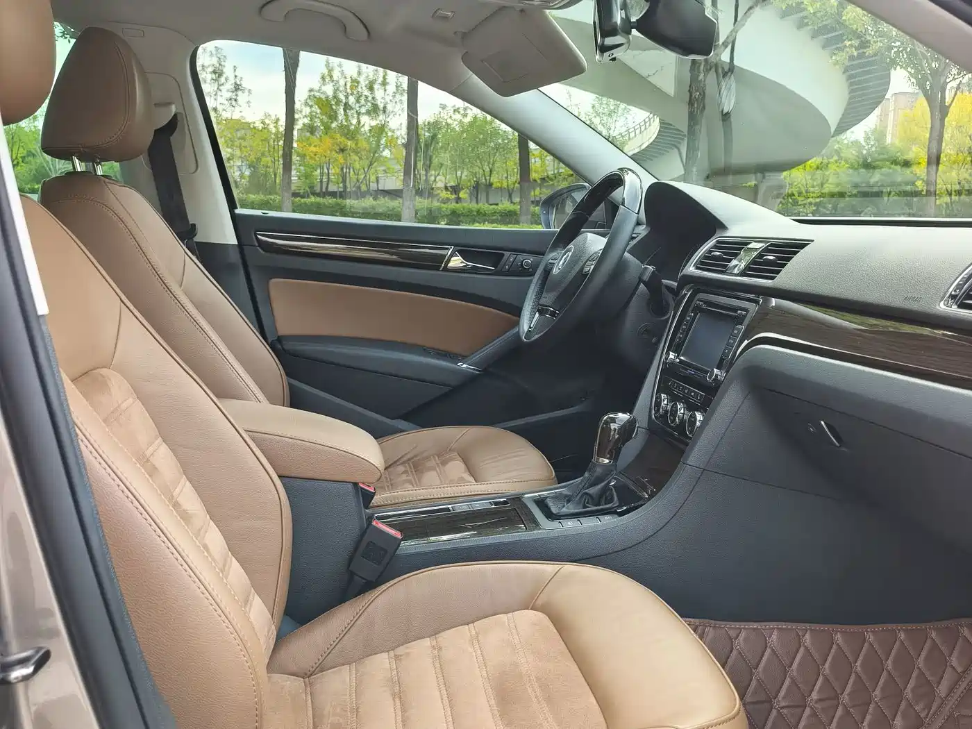 Фото 28 - Volkswagen Passat