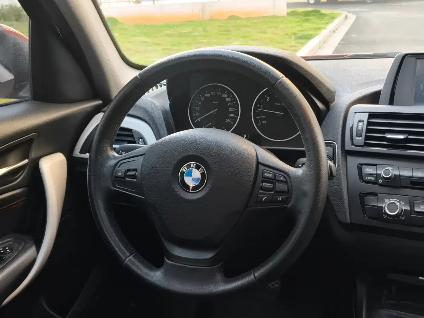 BMW 1 Series (Import) 2013 Facelift 116i Leading Model фото 6