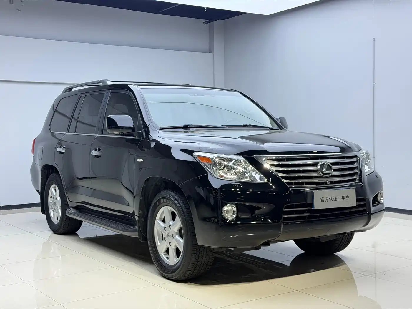 Фото 2 - Lexus LX