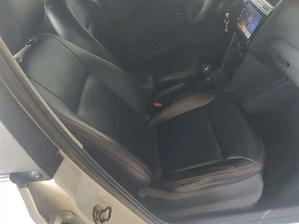 Volkswagen Polo 2016 1.4L Manual Trend фото 25
