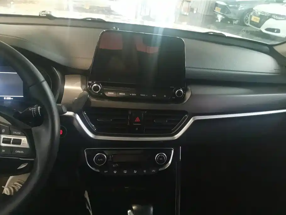 Kia Sportage 2018 2.0L Automatic Smart Luxury (China V) фото 13