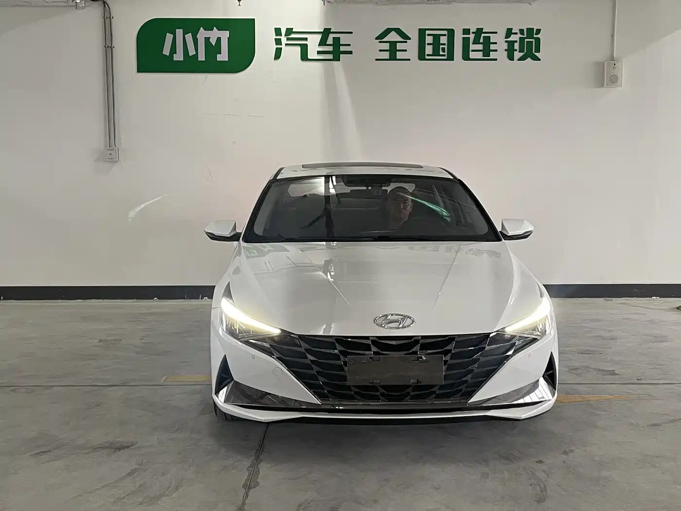 Hyundai Elantra 2022 1.5L CVT GLX Elite Edition фото 3