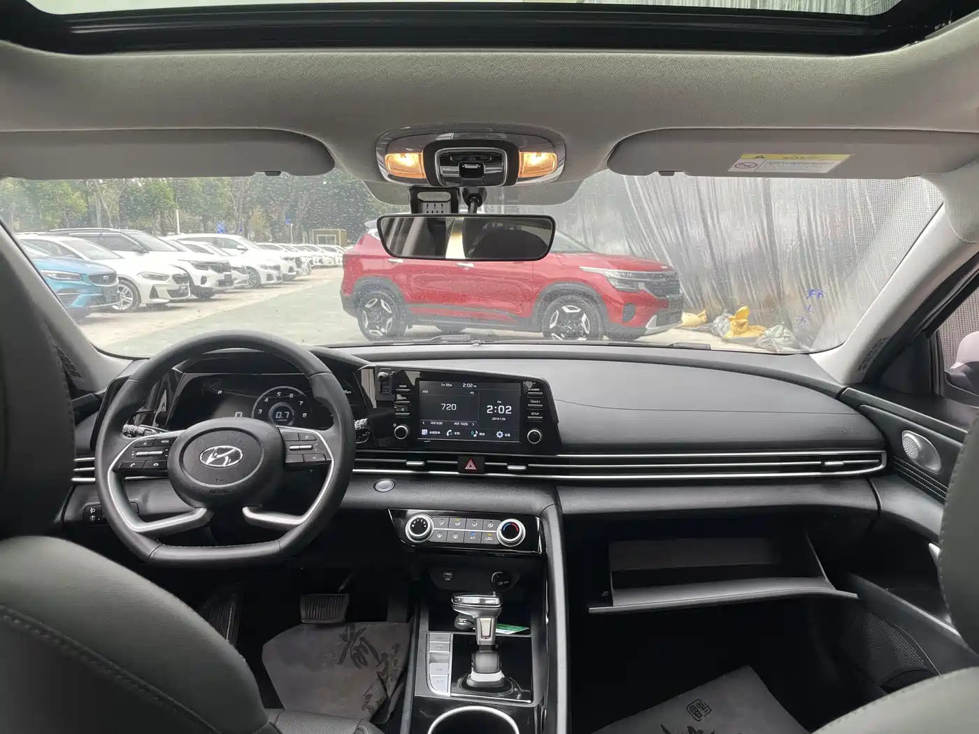 Hyundai Elantra 2022 1.5L CVT GLX Elite Edition фото 19