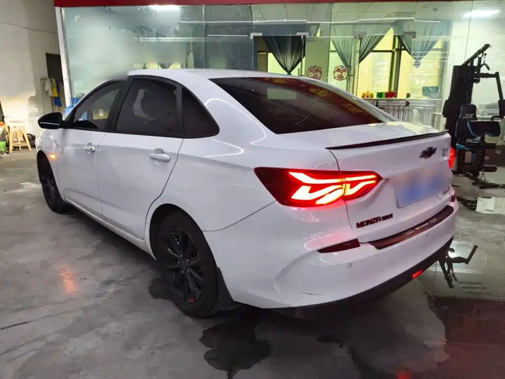 Chevrolet Monza 2020 Mild Hybrid Redline 320T Dual-Clutch Refreshing Edition фото 5