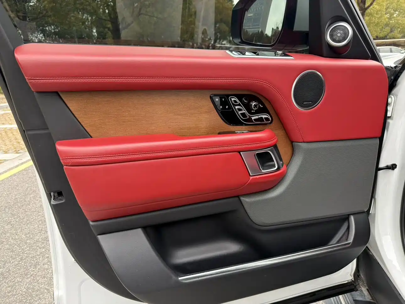Land Rover Range Rover 2019 3.0 SC V6 Prestige Genesis Extended Edition фото 6