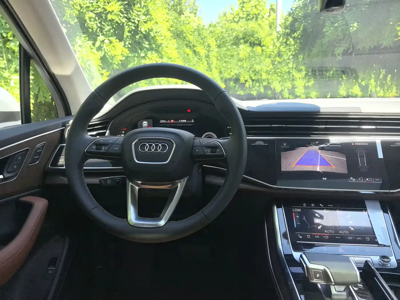 Audi Q7 2025 55 TFSI quattro S line Black Warrior фото 5