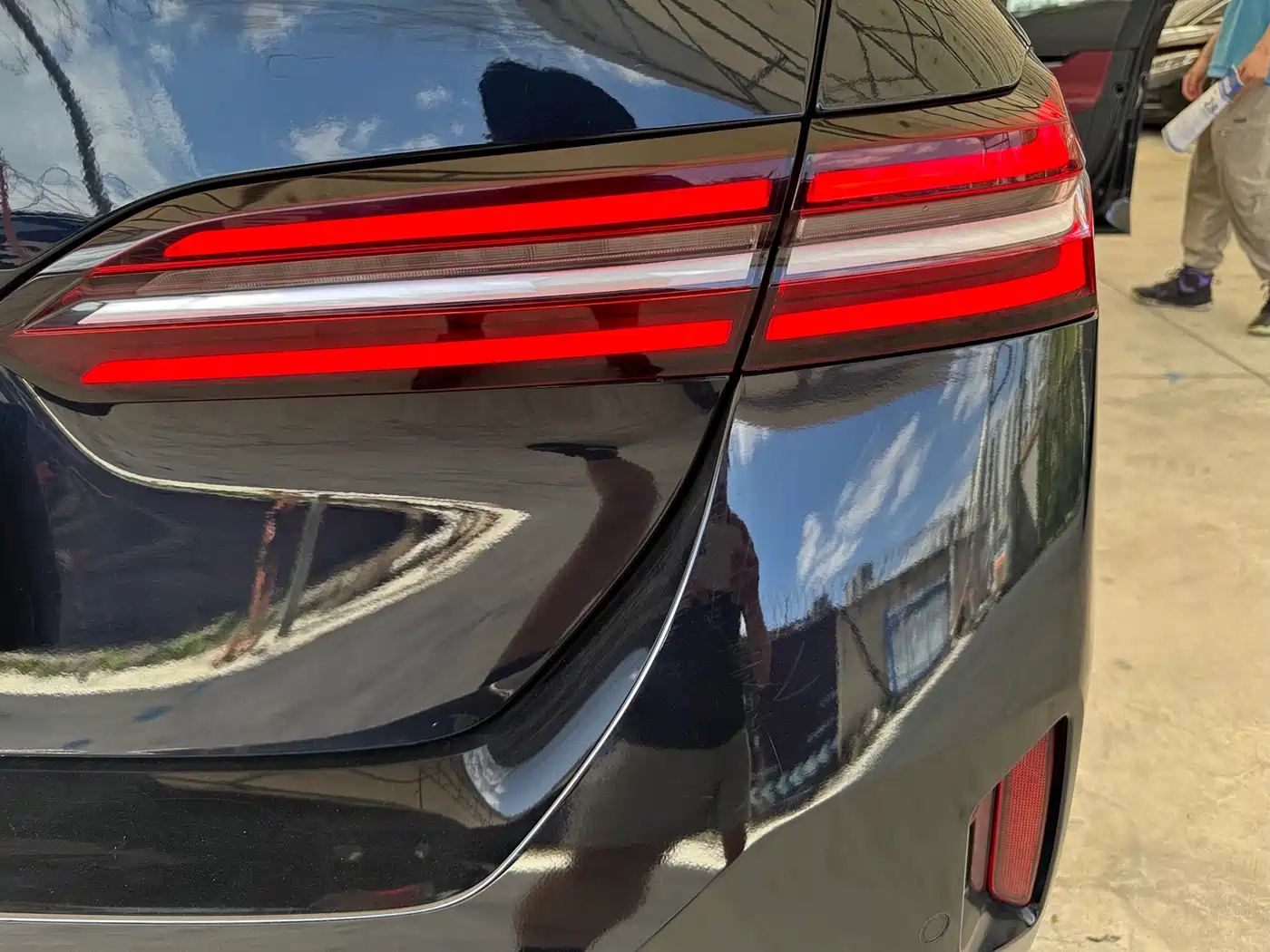 BMW 5 Series 2024 525Li M Sport Package фото 19