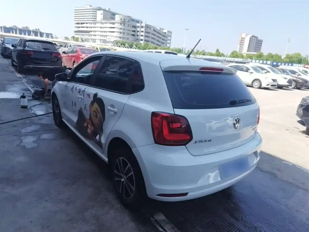 Volkswagen Polo 2018 1.5L Auto Safe Drive фото 5