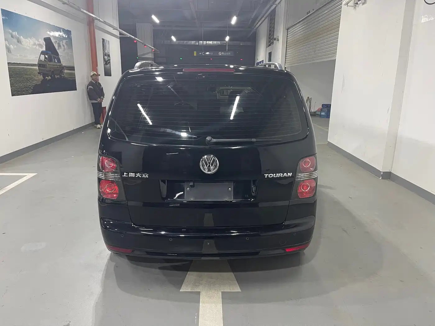 Volkswagen Touran 2013 1.4T Manual Comfort 5-seater фото 12