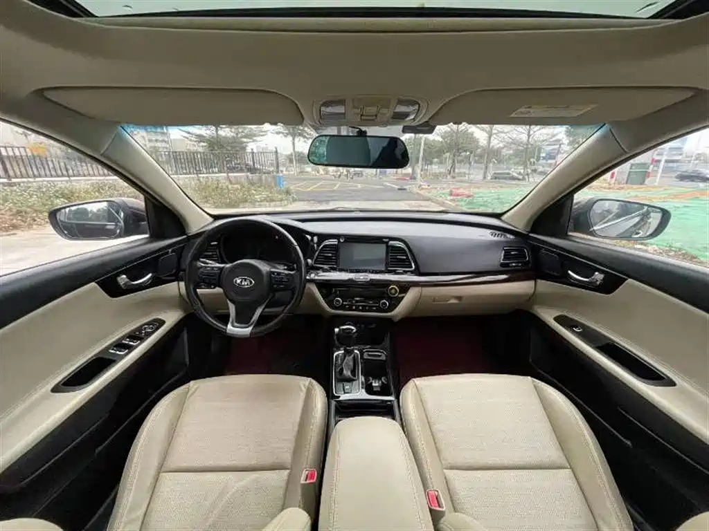 Kia K4 2014 1.8L Automatic DLX фото 5