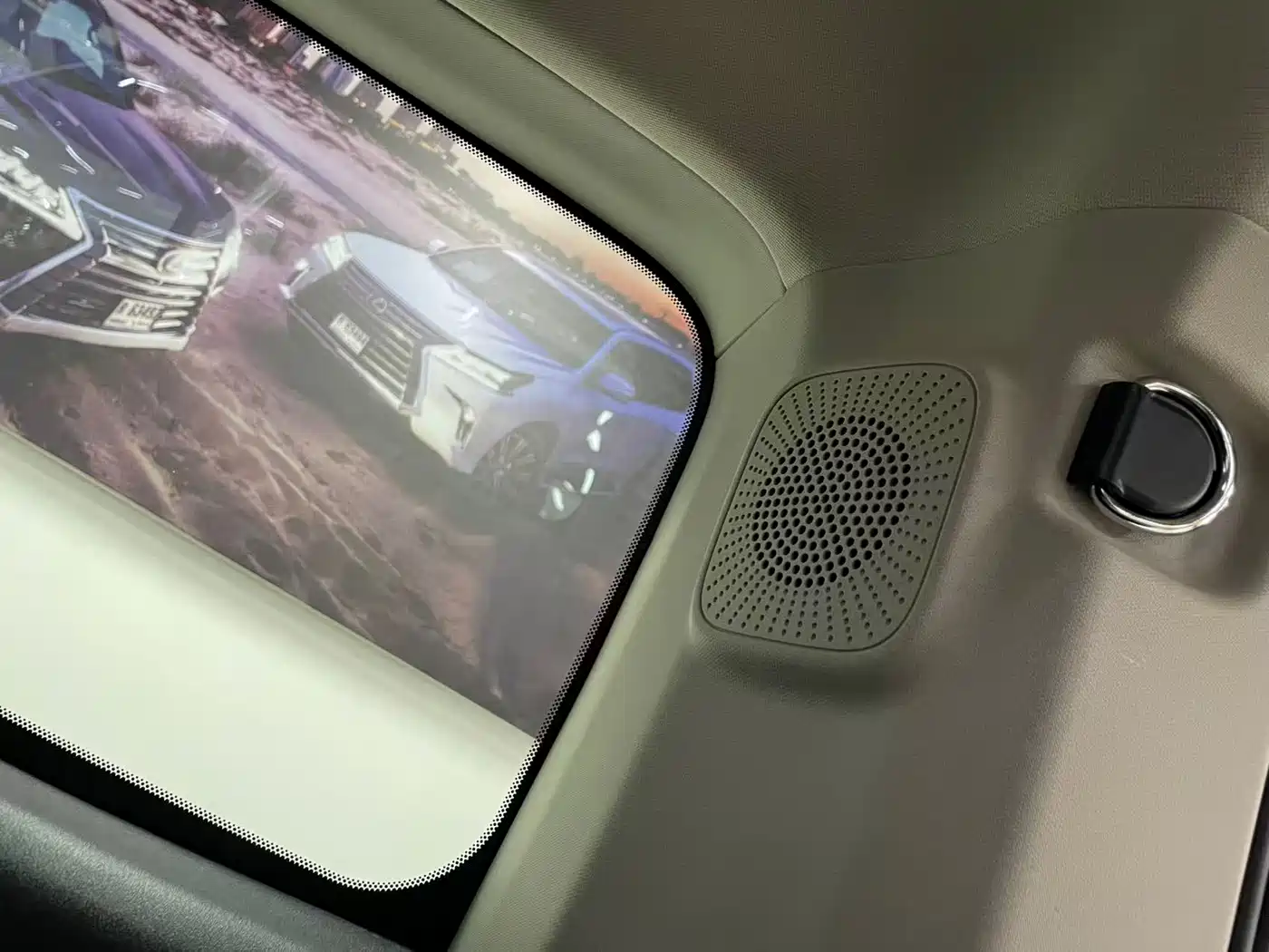 TANK TANK 300 NEW ENERGY