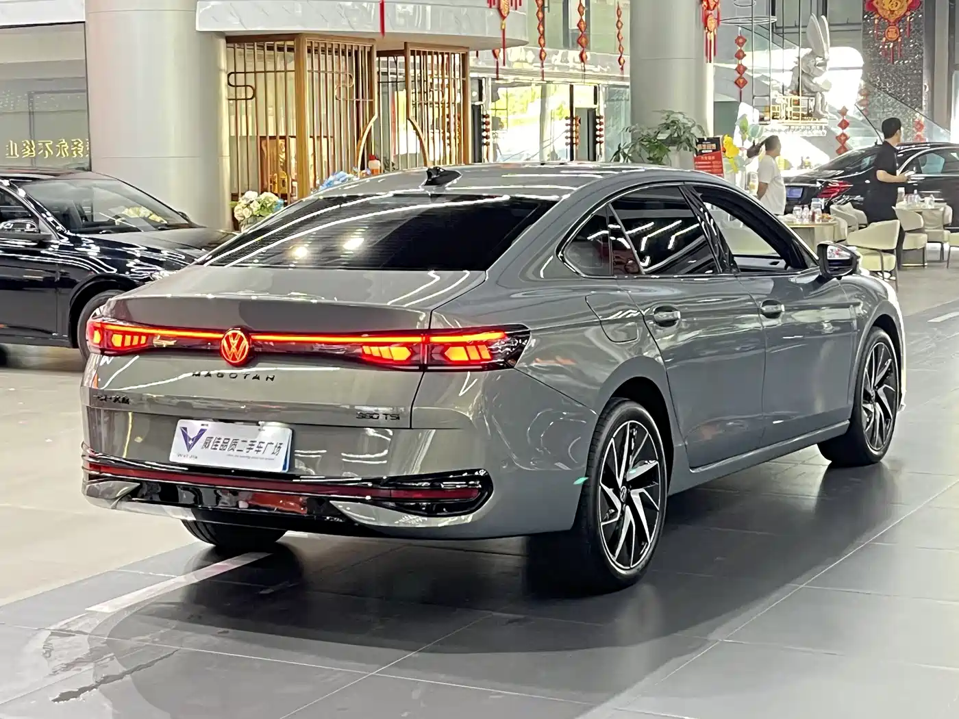 Volkswagen Magotan 2024 380TSI DSG Luxury Edition (Daimai Package) фото 9