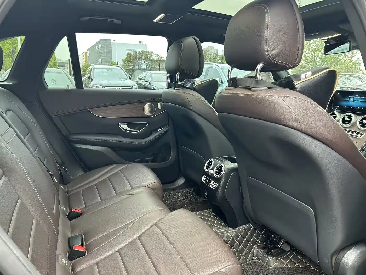 Mercedes-Benz GLC 2021 GLC 300 L 4MATIC Sporty фото 13