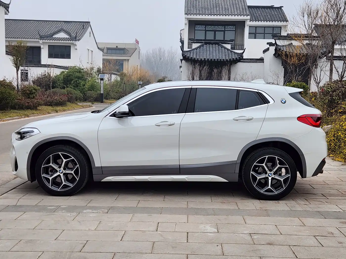BMW X2 (Import) 2019 sDrive20i M Off-Road Package China VI фото 5