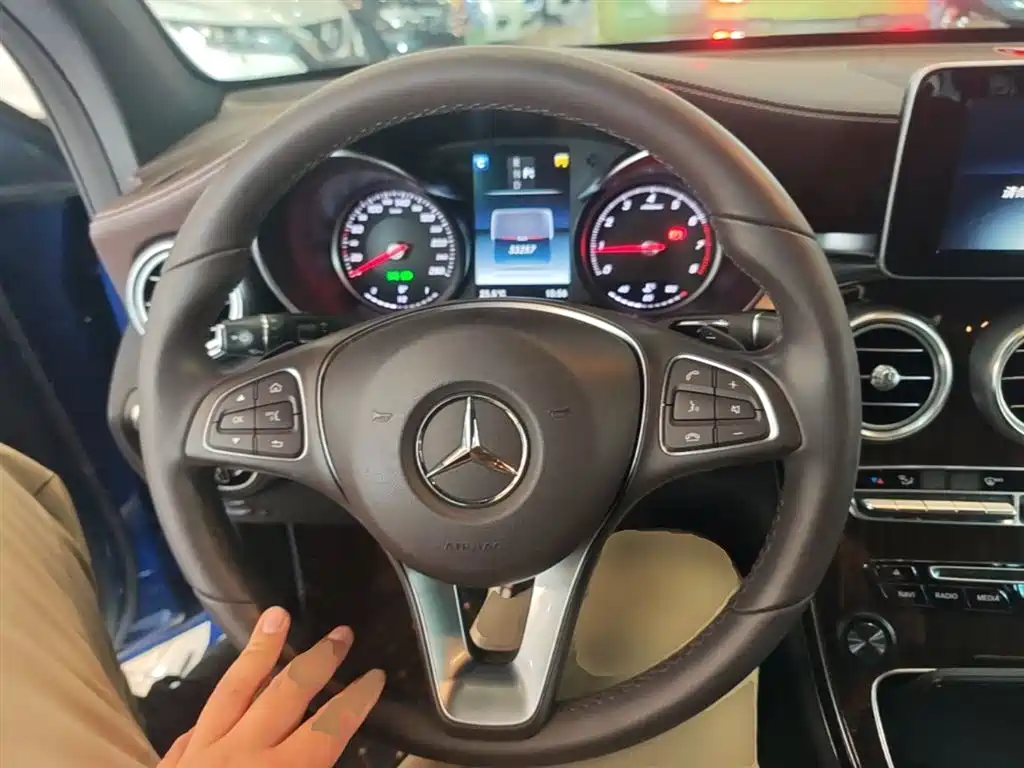 Mercedes-Benz GLC 2017 GLC 260 4MATIC Luxury фото 11