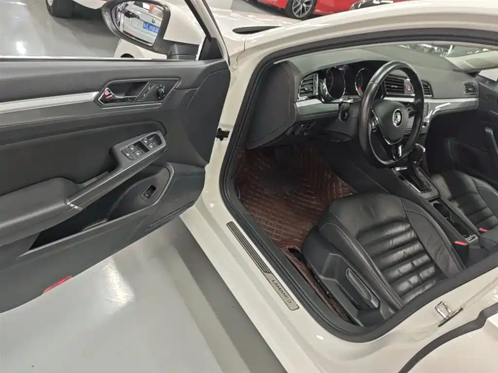 Volkswagen Lamando 2018 280TSI DSG Comfort Edition фото 16