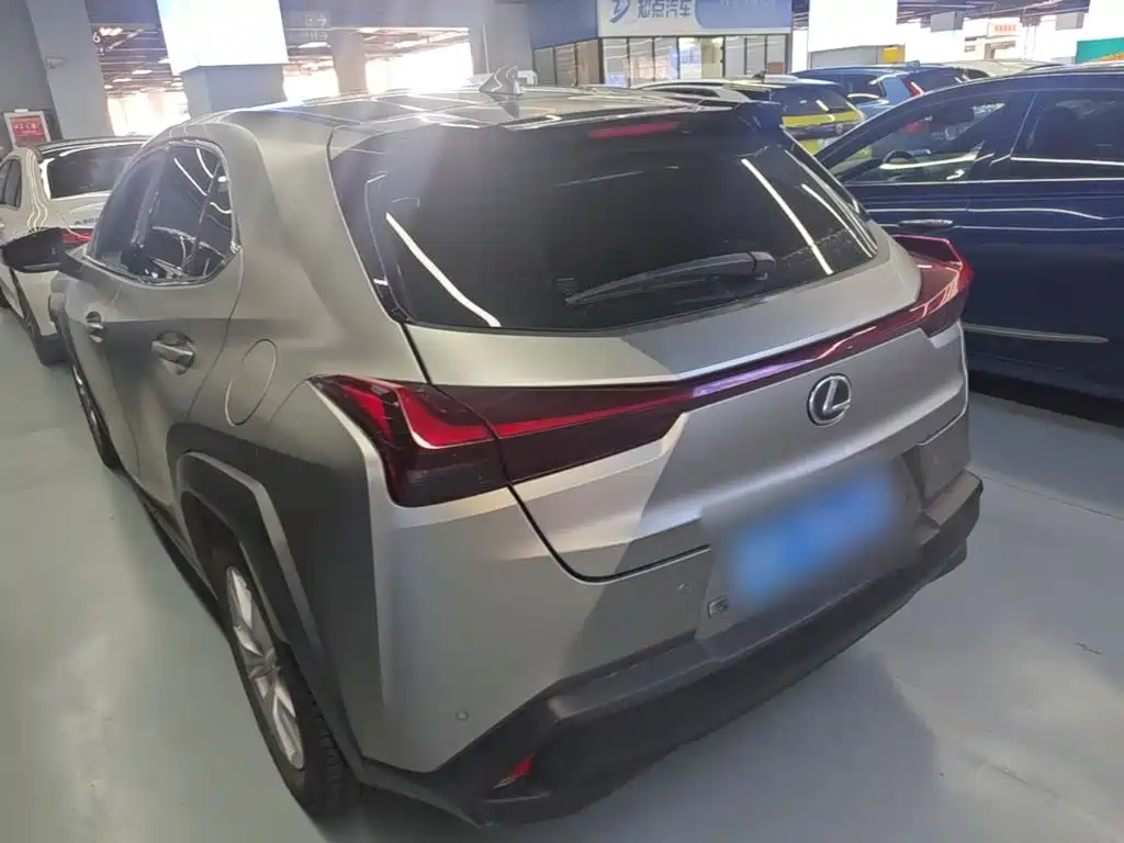 2023 Lexus UX
