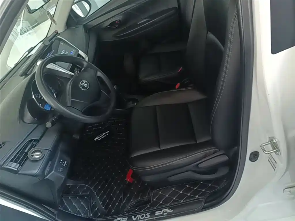 Toyota Vios FS 2019 1.5L CVT Fengchi Edition фото 15