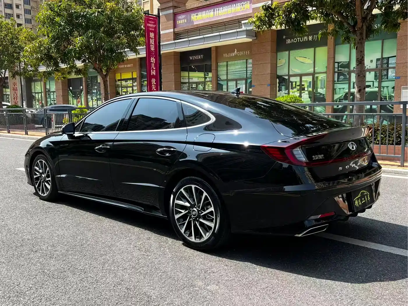 HYUNDAI SONATA