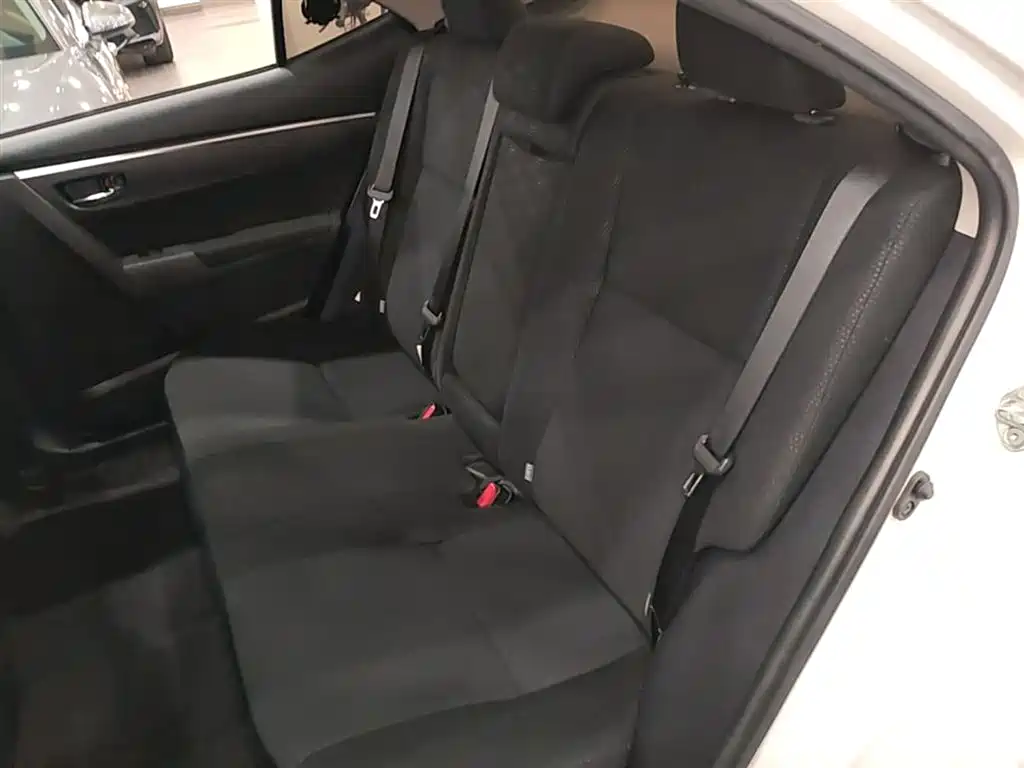 Toyota Levin 2017 Facelift 185T CVT Elite (China V) фото 17