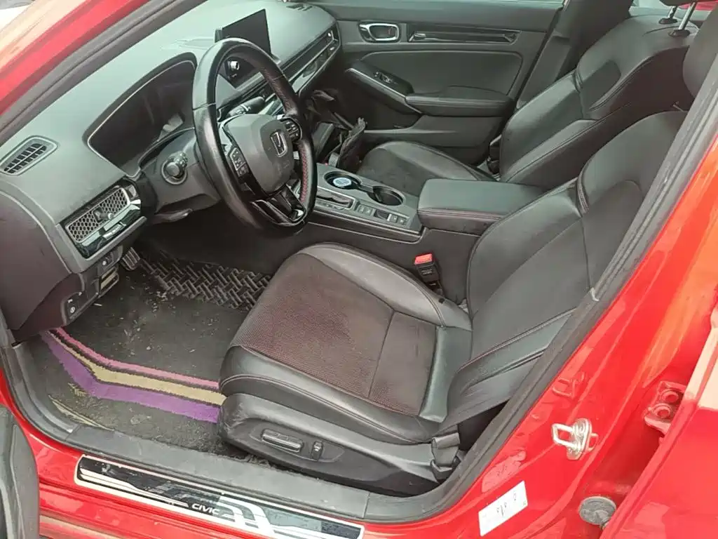 Фото 15 - Honda Civic
