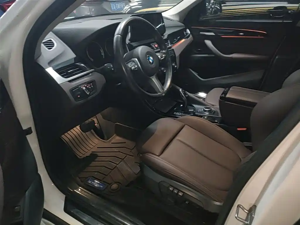 BMW X1 2020 sDrive20Li Premium Edition фото 16