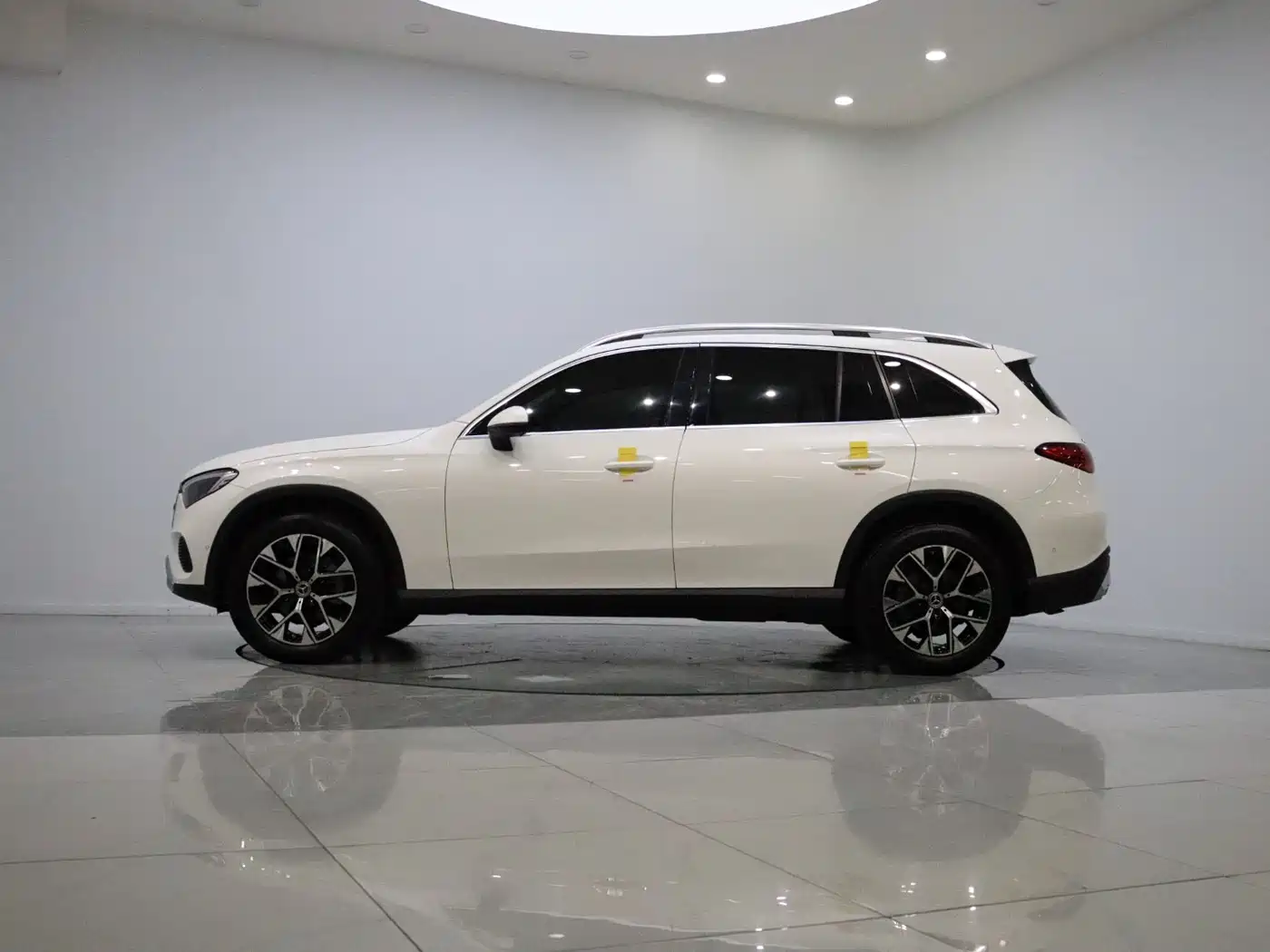 Mercedes-Benz GLC 2023 GLC 260 L 4MATIC Sport 5-seater фото 8