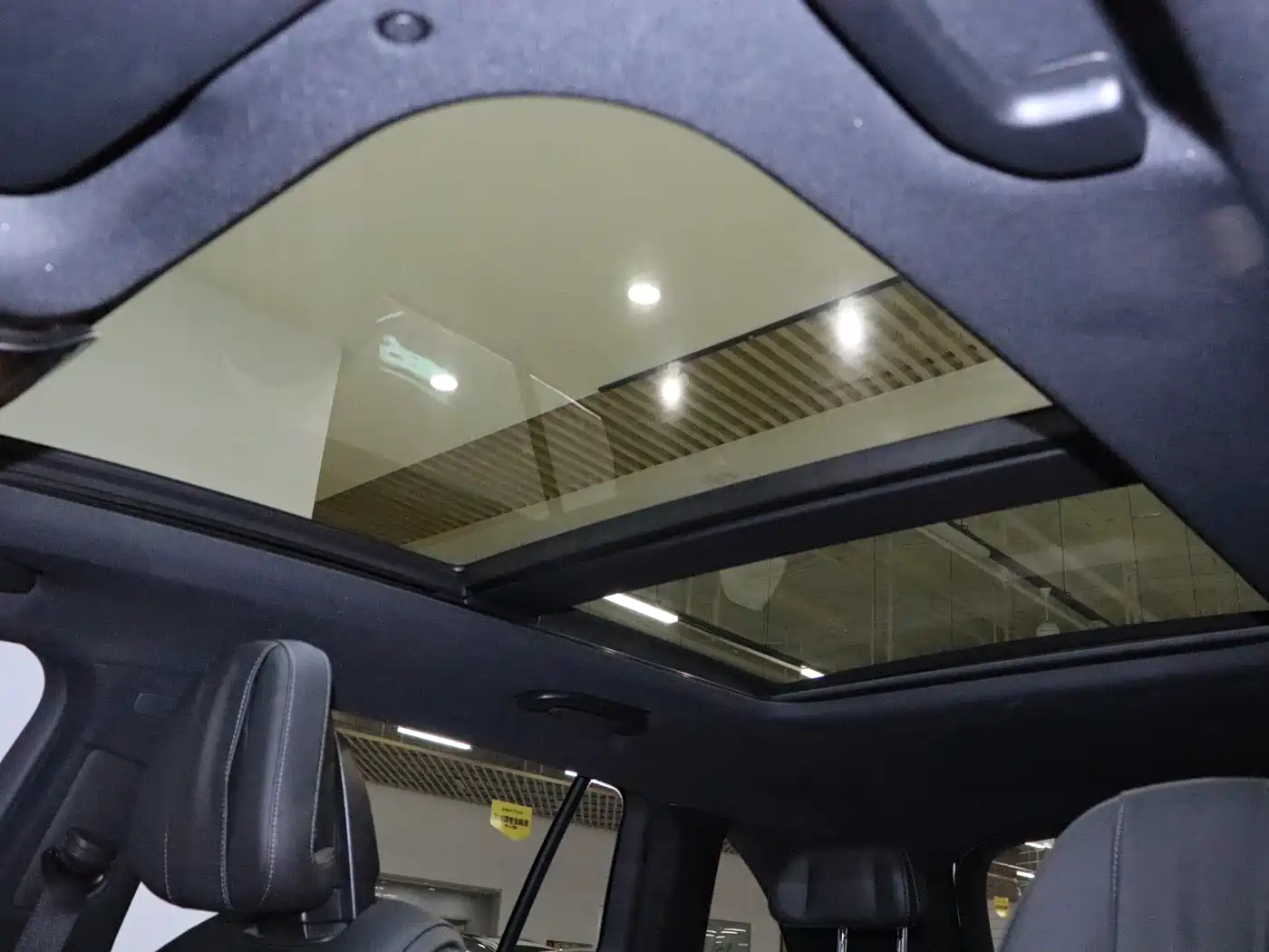 Mercedes-Benz GLC 2023 GLC 260 L 4MATIC Sport 5-seater фото 15