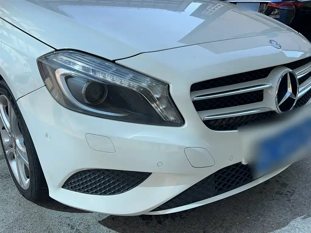 Mercedes-Benz A-Class (Import) 2015 A 180 фото 7