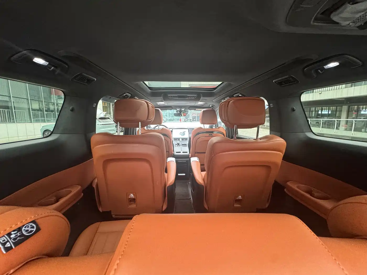 Photo 10 - GAC Trumpchi Trumpchi E9