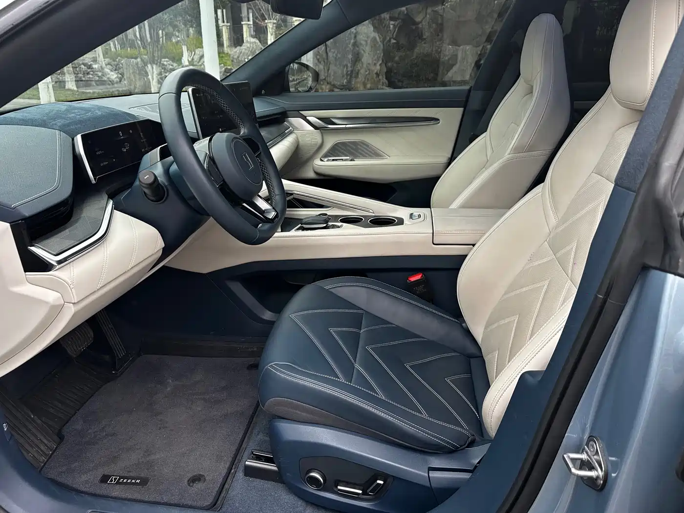 ZEEKR EXTREME KRYPTON 001