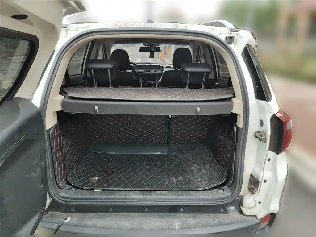 BYD Yuan 2017 1.5L Manual Panoramic Sunroof фото 15