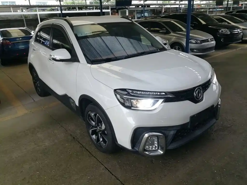 Dongfeng Aeolus Dongfeng Fengshen AX4 2018 2017 1.6L DCT Trendy