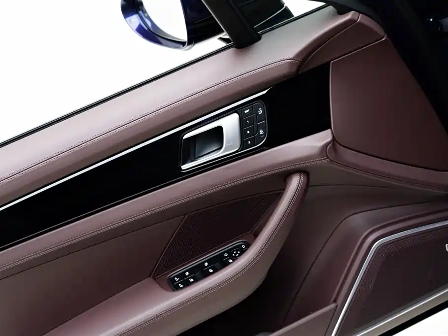 Porsche Panamera 2022 Panamera 2.9T Platinum Edition фото 17