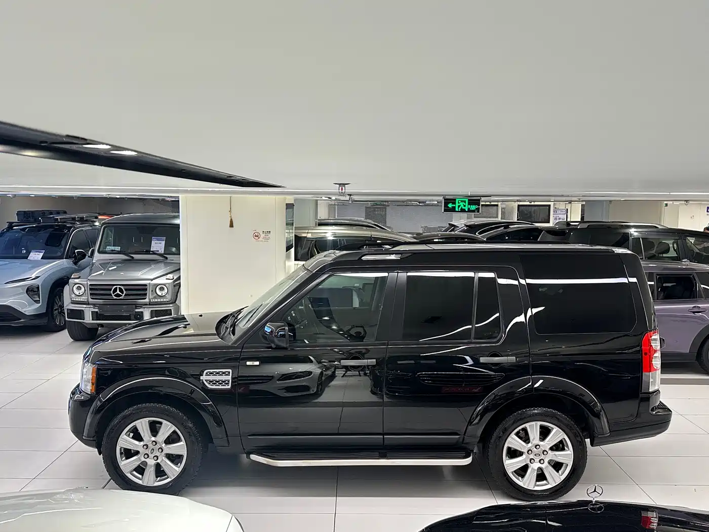 Land Rover Discovery 2013 3.0 SDV6 HSE Diesel фото 7