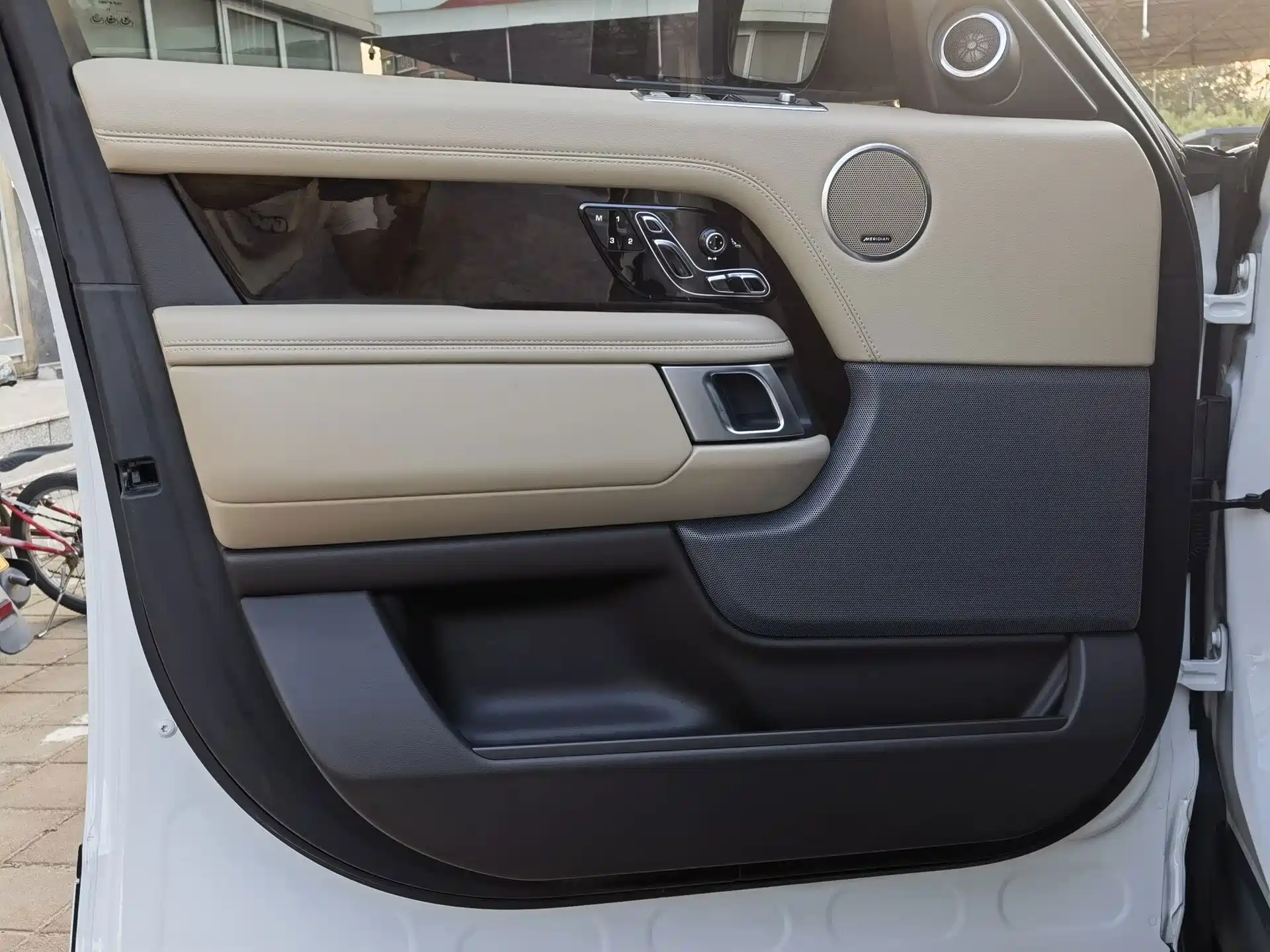 Фото 4 - Land Rover Range Rover