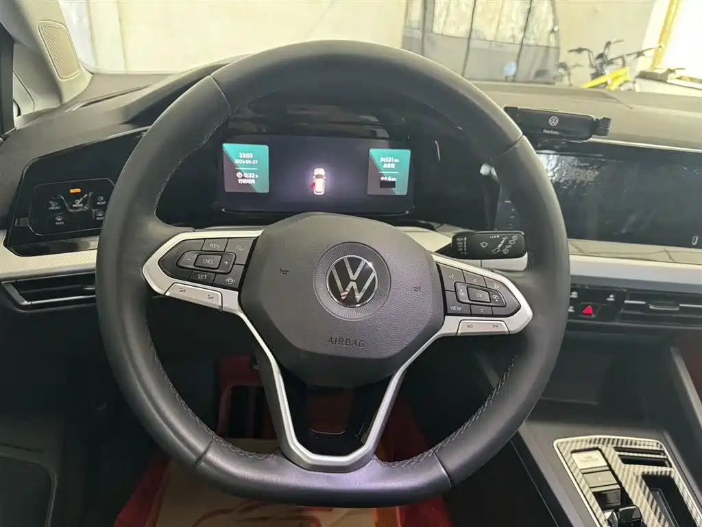 Volkswagen Golf 2023 280TSI DSG Pro фото 10