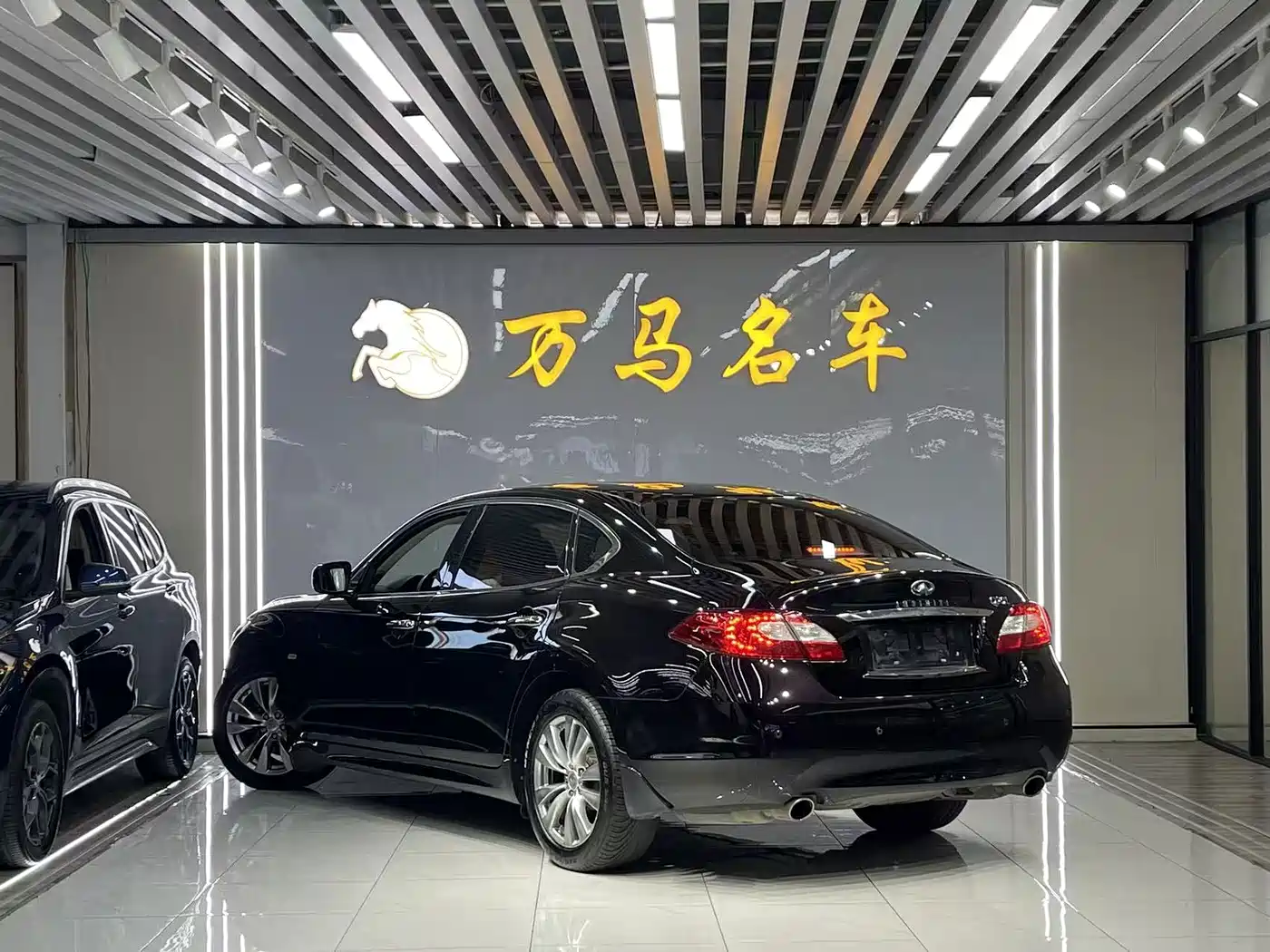 Infiniti Q70 2014 2013 Q70L 2.5L Premium