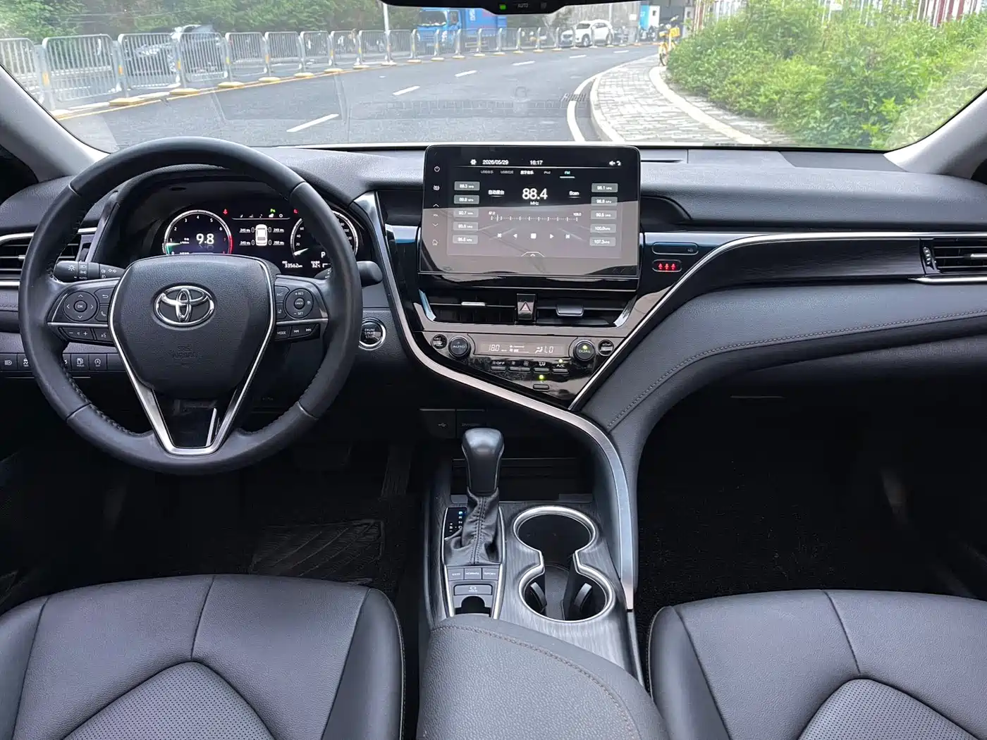 Toyota Camry 2021 2.5G Luxury Edition фото 7