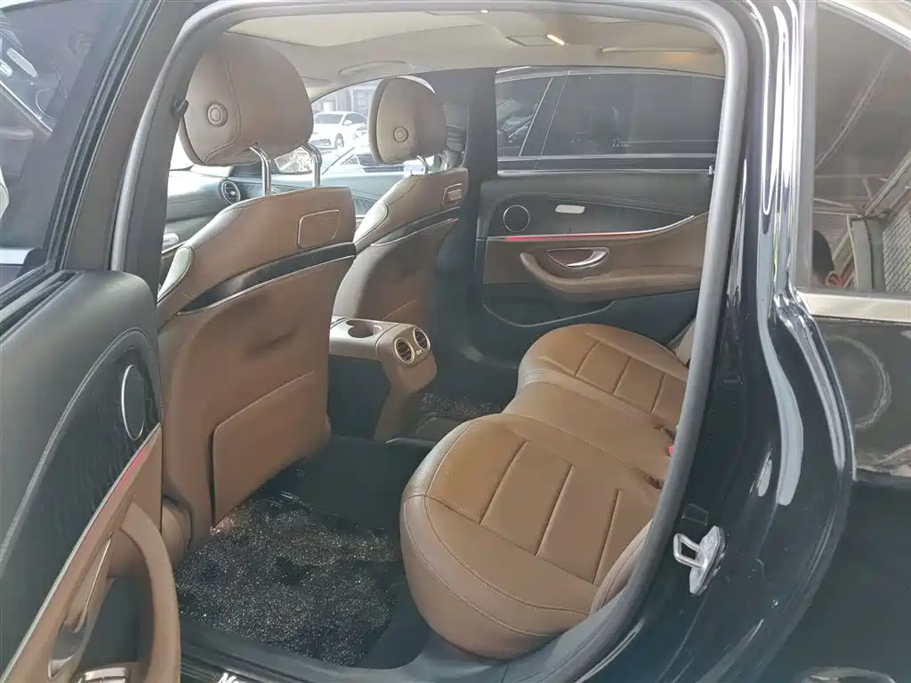 Mercedes-Benz E-Class 2018 E 300 L Sport Luxury фото 17