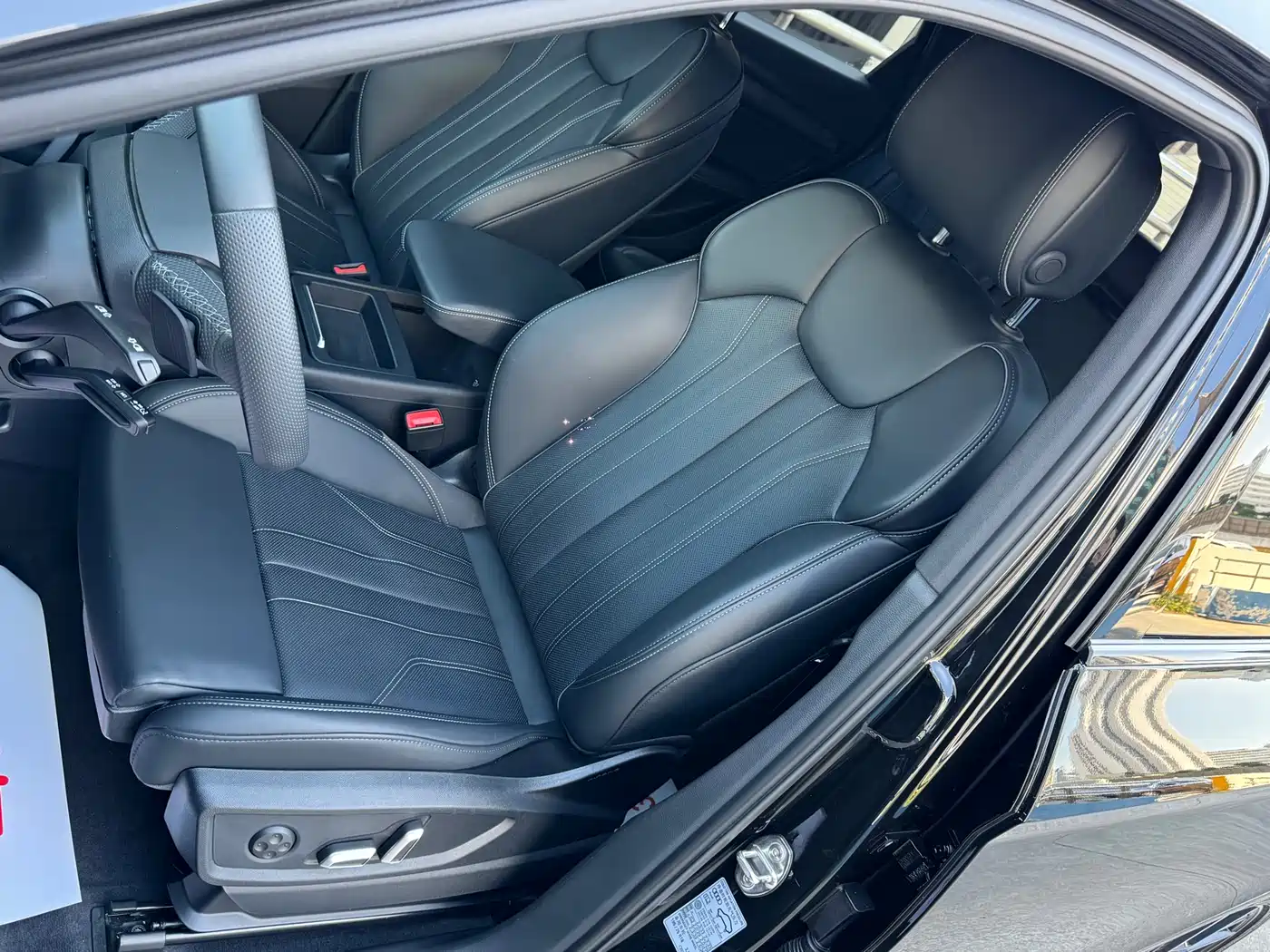 Audi Q5L 2025 45 TFSI Luxury Dynamic фото 8