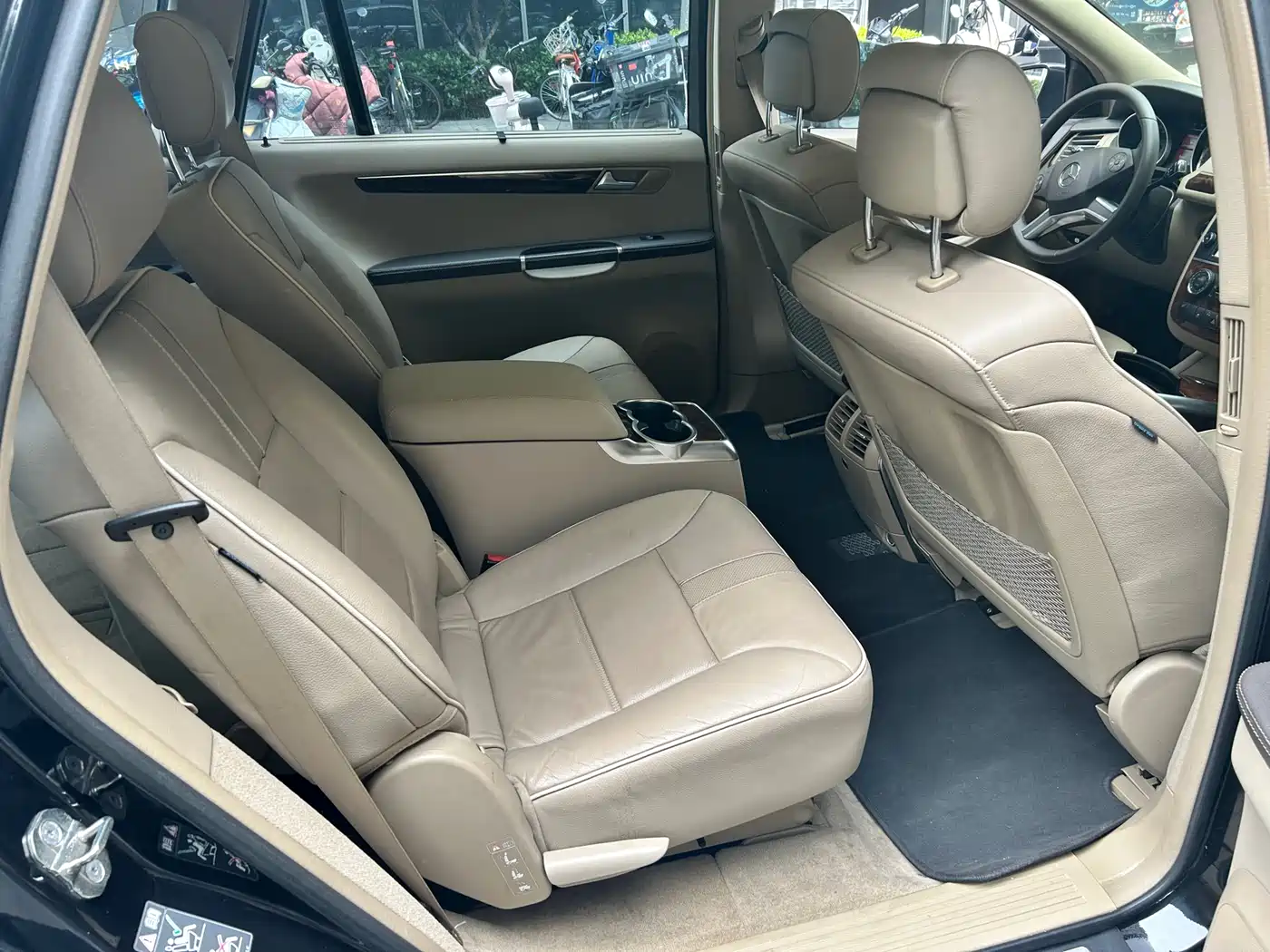 Mercedes-Benz R-Class 2011 R 350 L 4MATIC фото 16