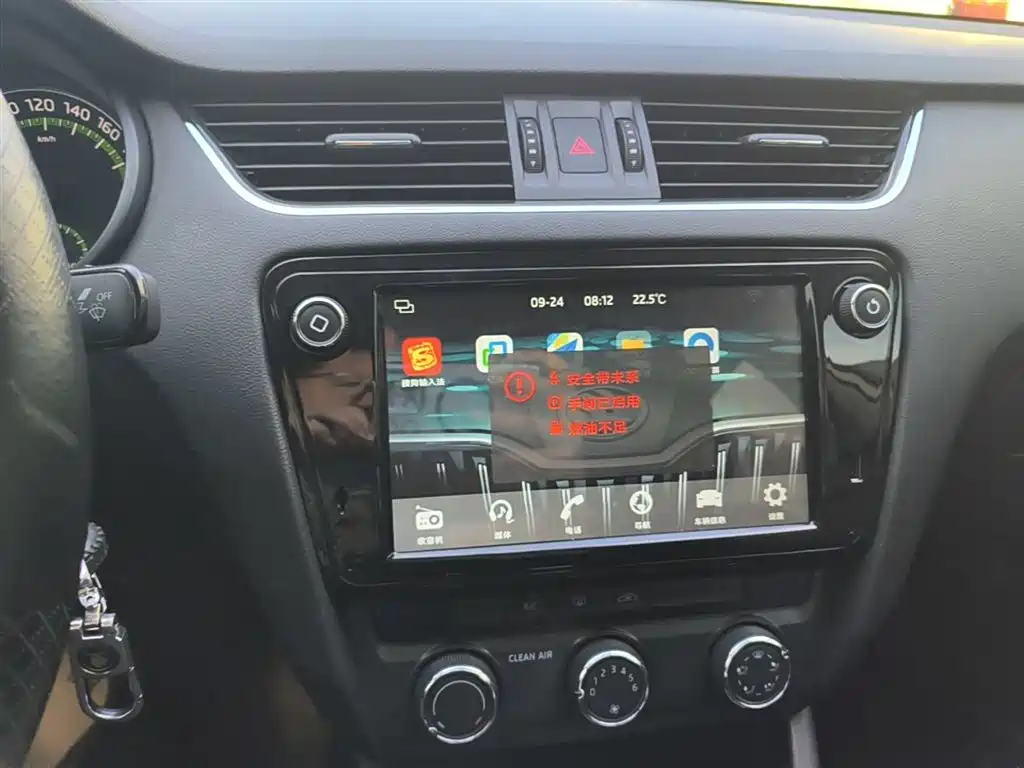 Škoda Octavia 2019 1.5L Auto Comfort Edition фото 13