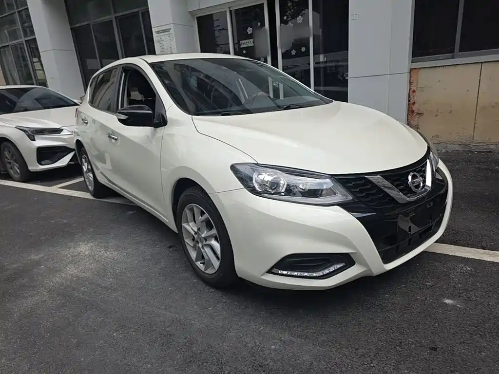 Nissan Tiida, миниатюра 4