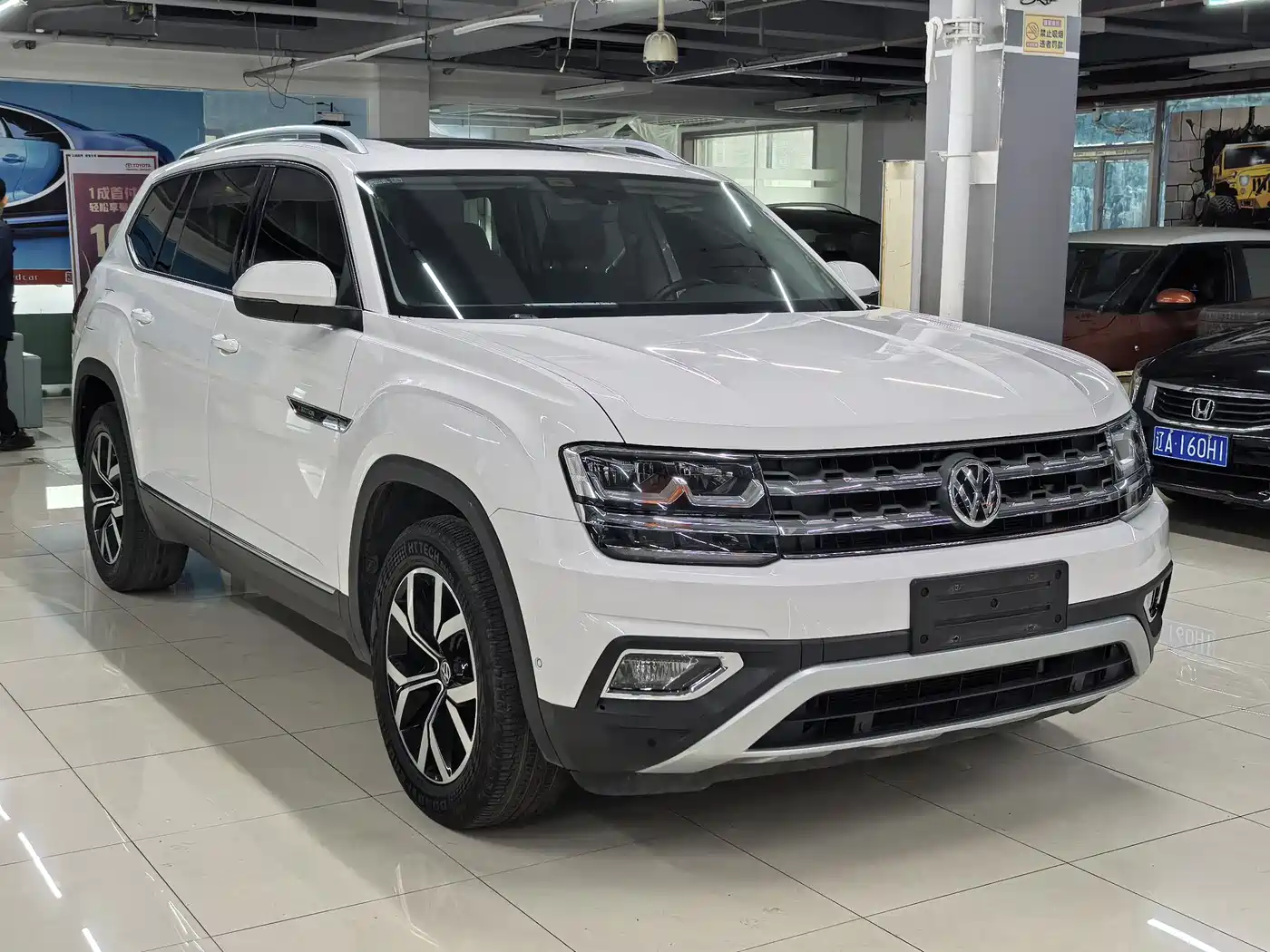 Volkswagen Teramont 2017 380TSI 4WD Luxury Edition фото 3