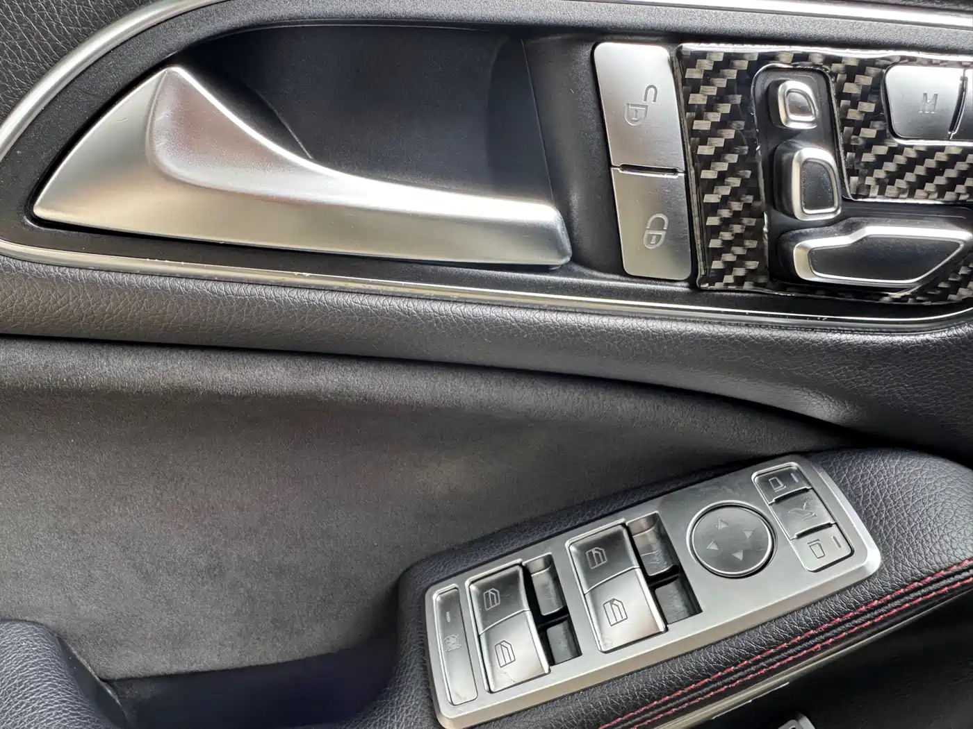 Mercedes-Benz CLA (Import) 2017 Facelift CLA 220 4MATIC фото 35